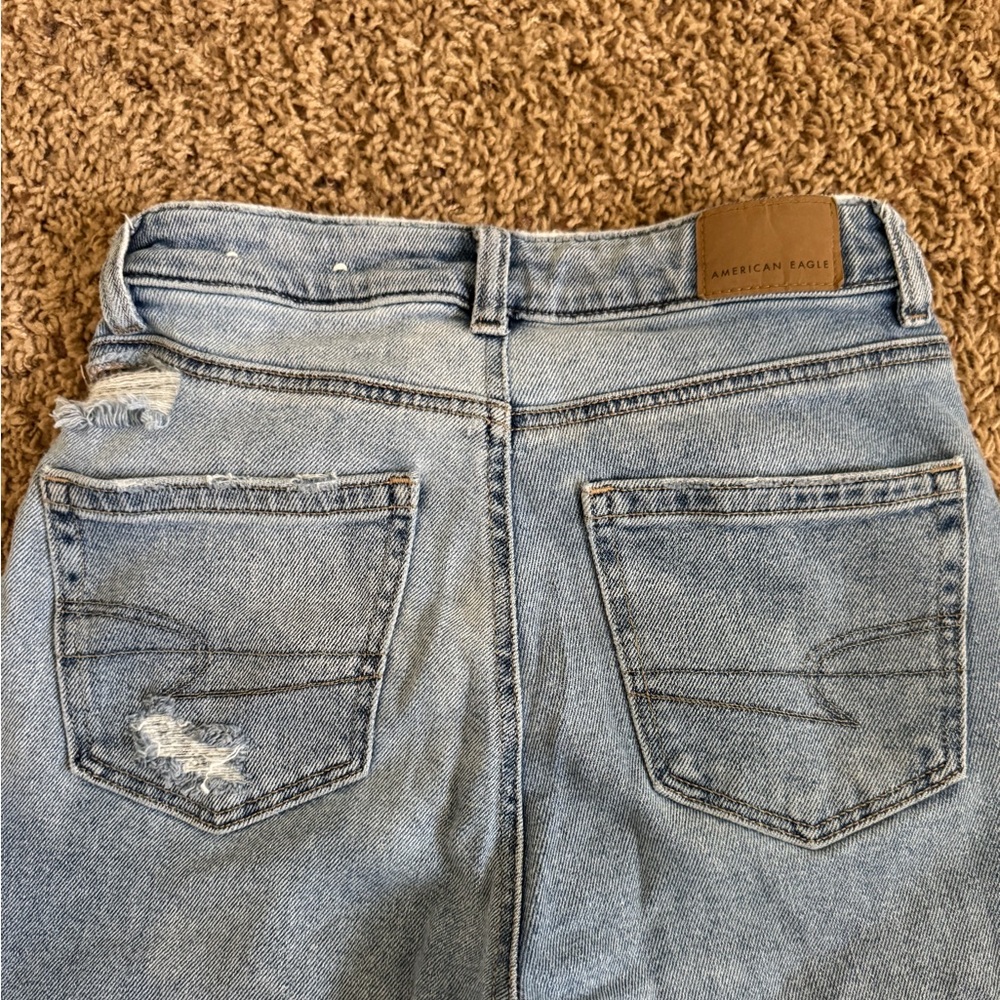 American Eagle Outfitters Distressed Mom Jeans size 00 Short - Picture 3 of 12